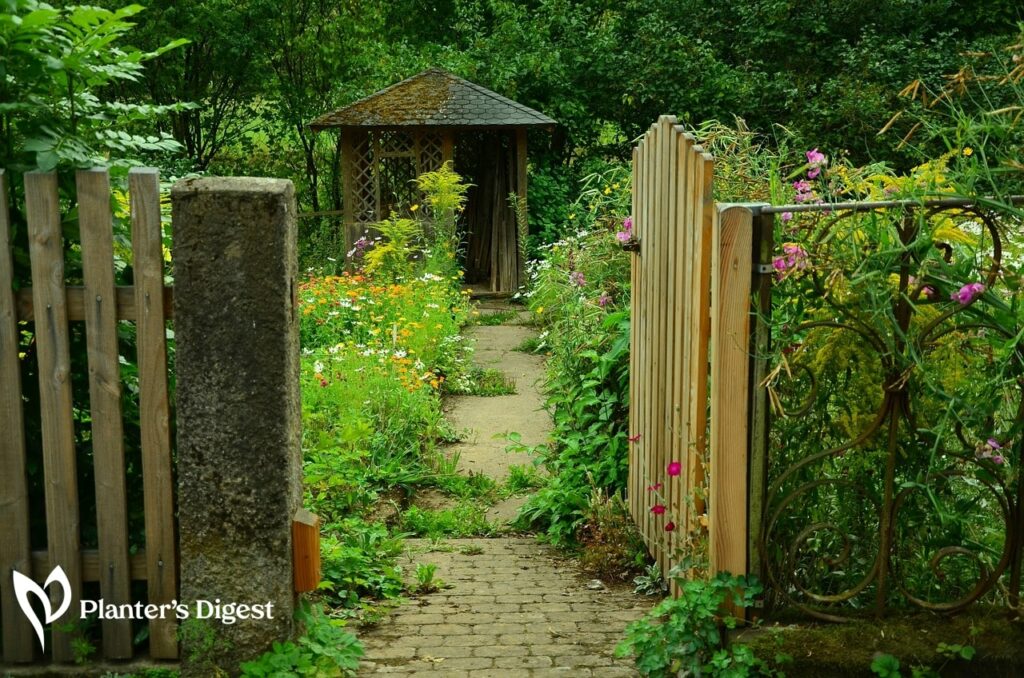 How to Choose Perfect Gate Size for Garden